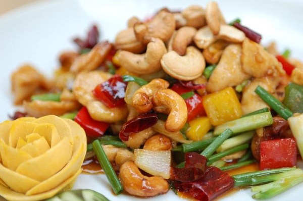 hat-dieu-rang-muoi-gia-bao-nhieu