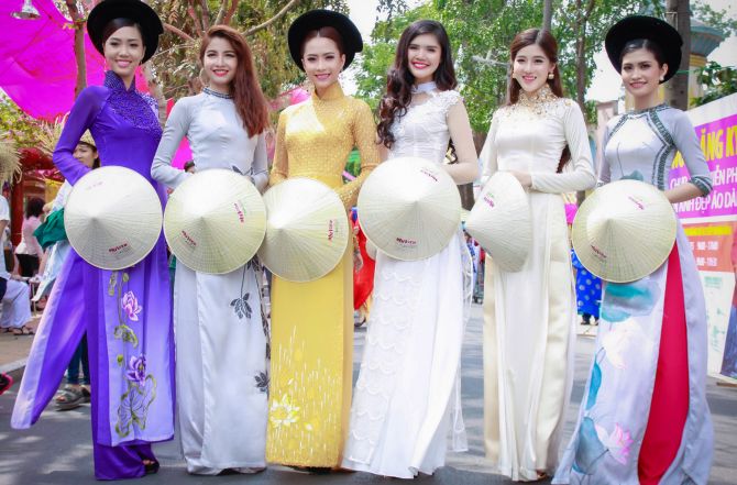 Mua quà Việt Nam tặng người nước ngoài